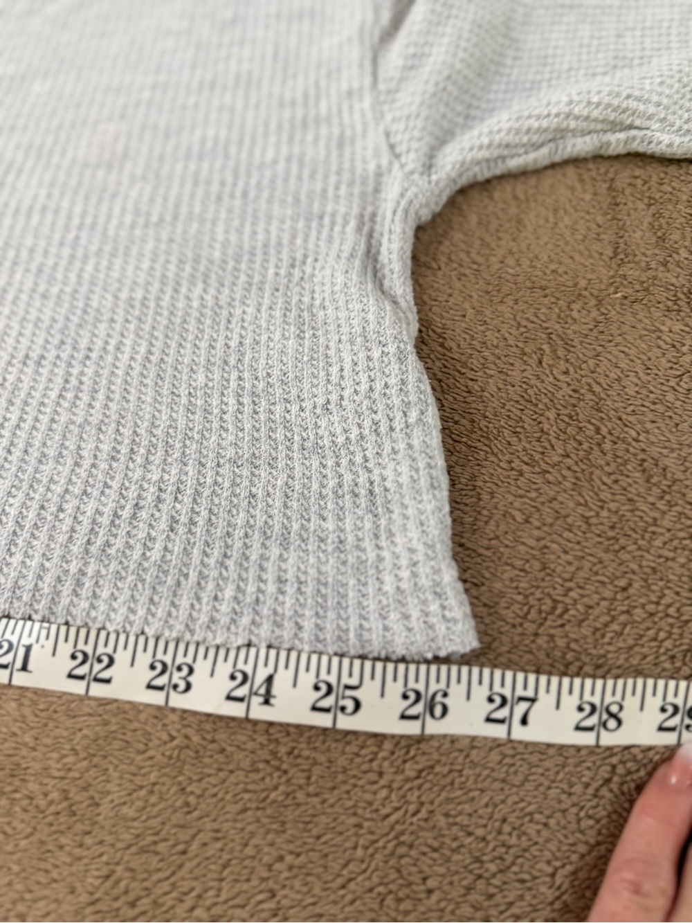 Women’s (Juniors) Brandy Melville Light Gray Crewneck Waffle Knit Crop Top
